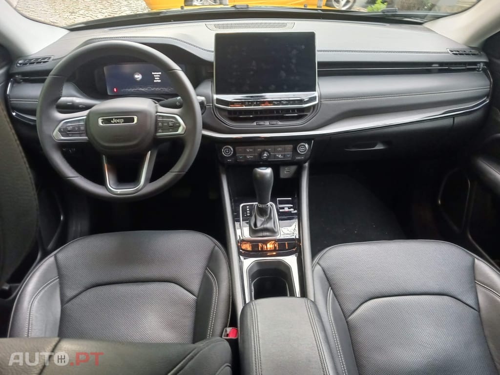Jeep Compass 1.5 TG e-Hybrid Summit DCT