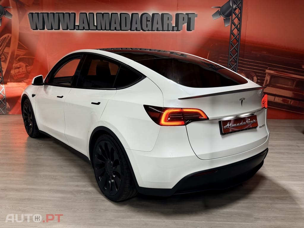 Tesla Model Y Performance Tração Integral