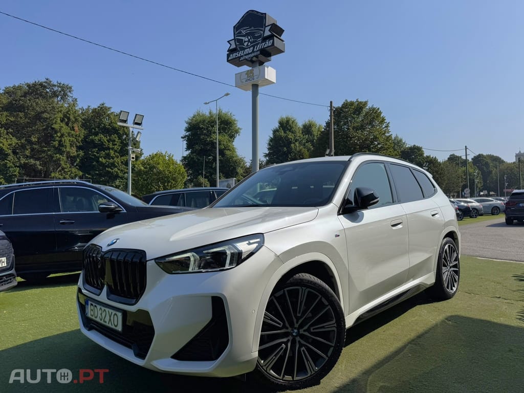 BMW X1 sDrive20i Pack Desportivo M