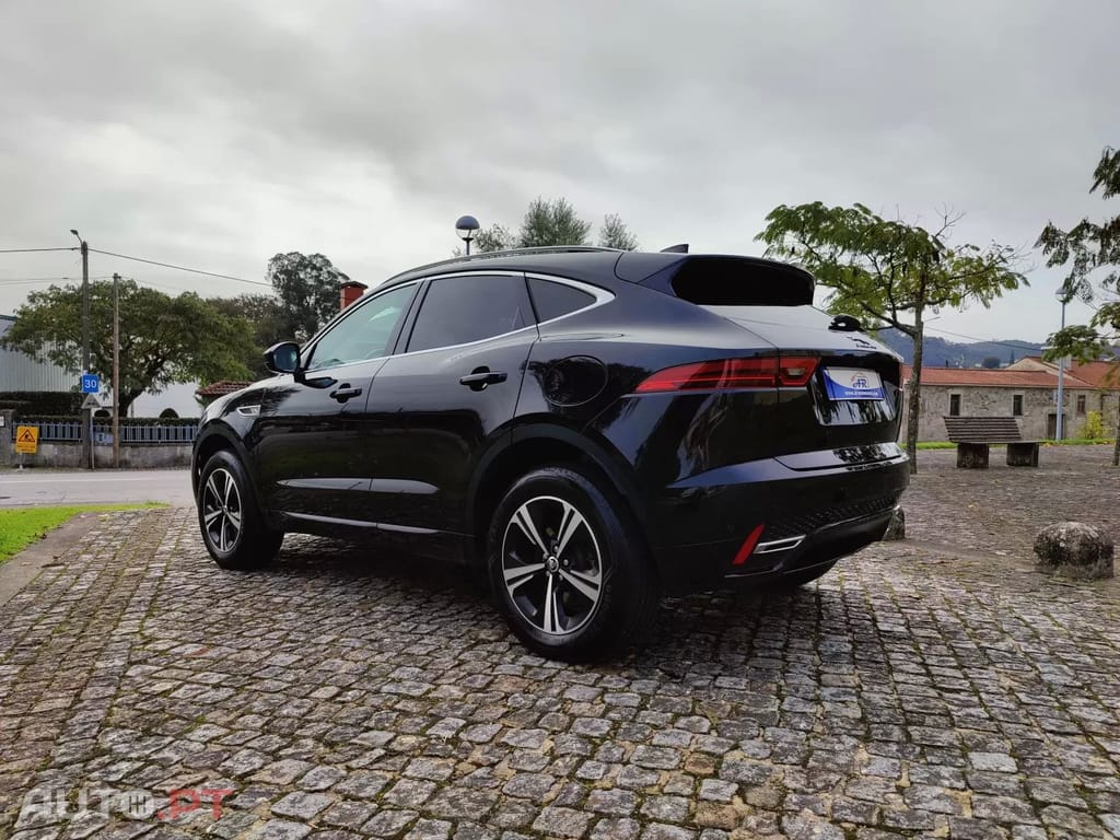 Jaguar E-Pace 1.5 P300e R-Dynamic S AWD Aut.