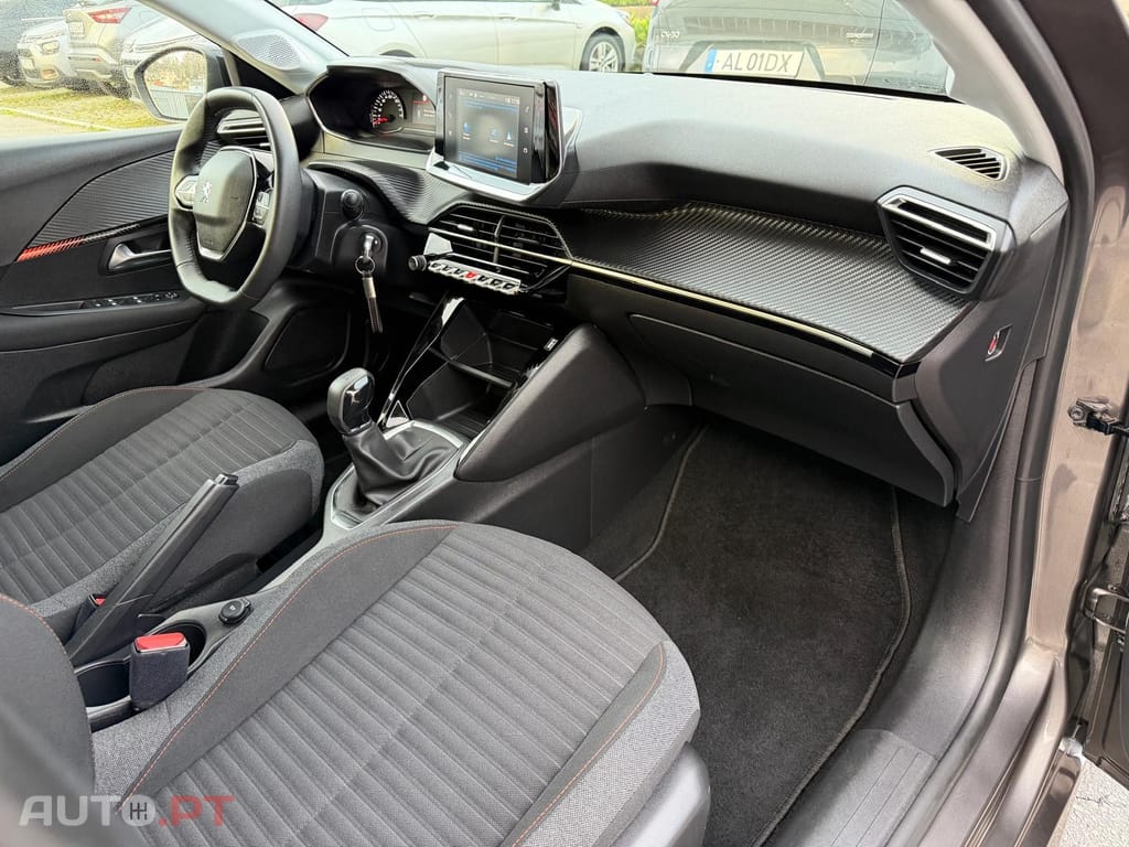 Peugeot 208 1.2 PureTech SE Style