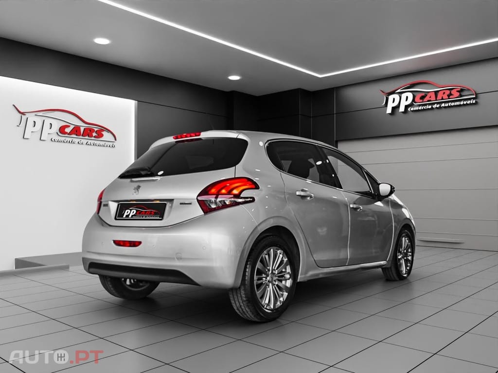Peugeot 208 1.2 PureTech Signature
