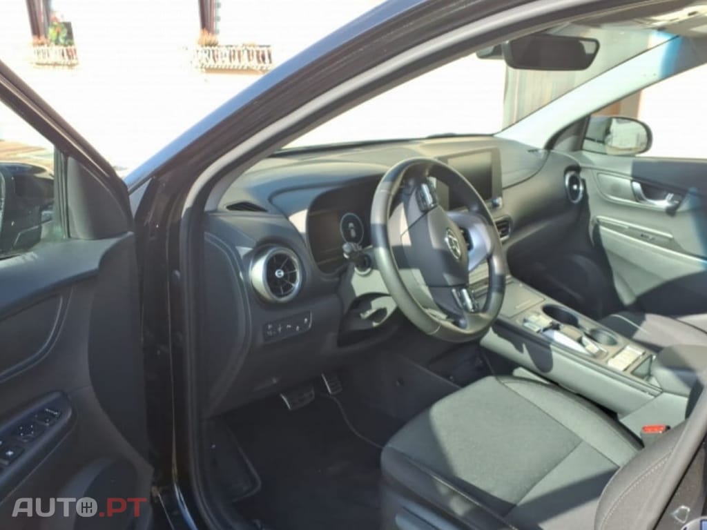 Hyundai Kauai EV 64 kWh Premium+LED