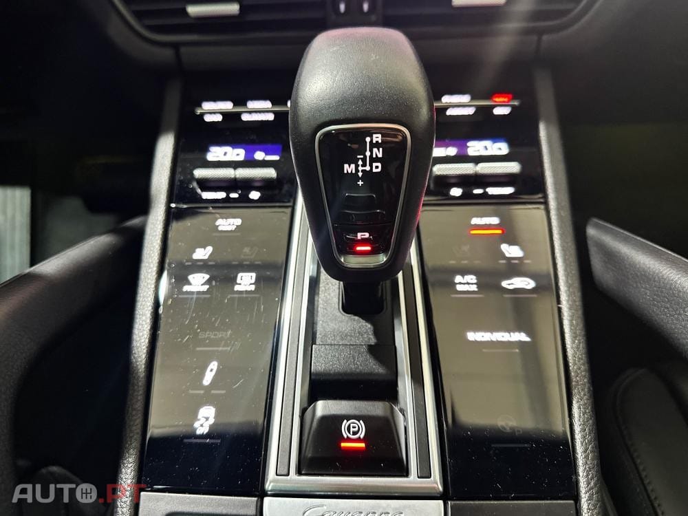 Porsche Cayenne E-Hybrid Platinum Edition