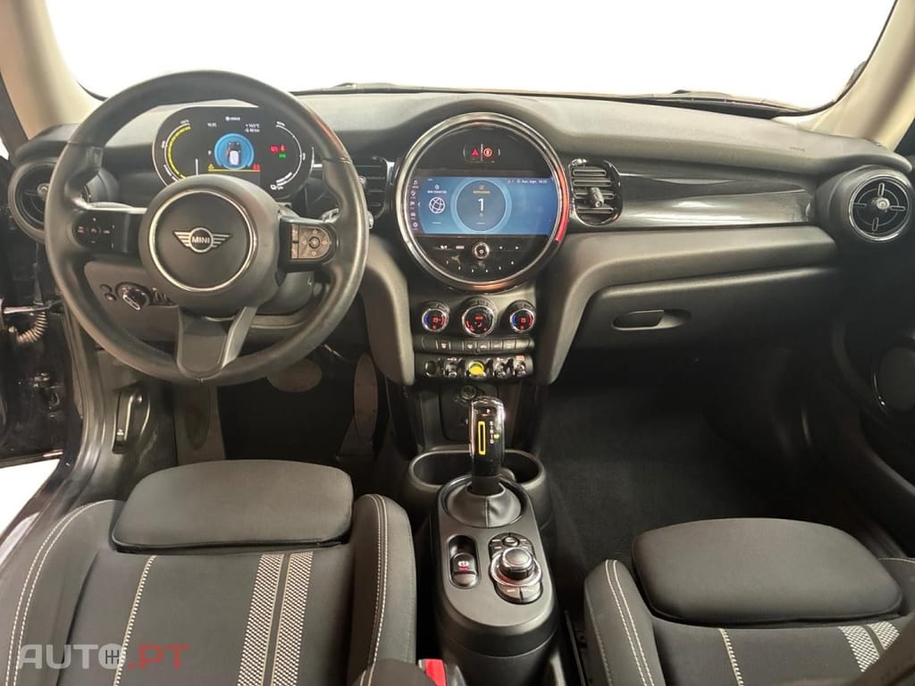 MINI Electric Cooper SE Essential