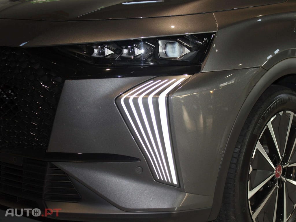 DS DS7 E-Tense 4x4 Performance Line +