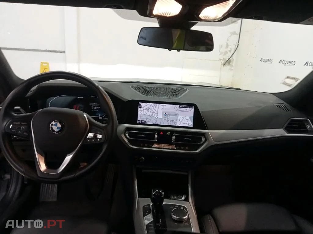 BMW 320 e Touring Corporate Edition Auto