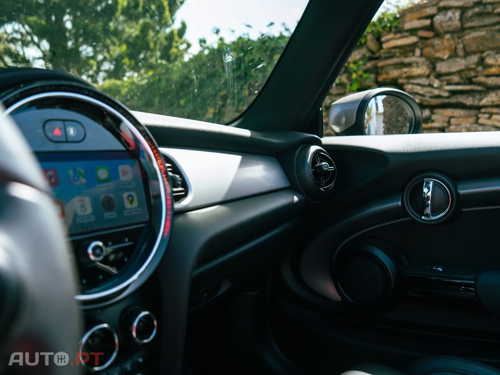 MINI Cabrio Cooper S Auto