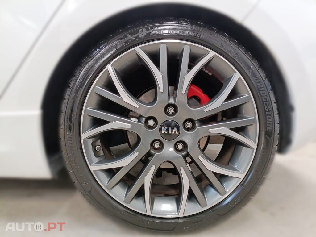 Kia Ceed 1.6 T-GDI GT TOP