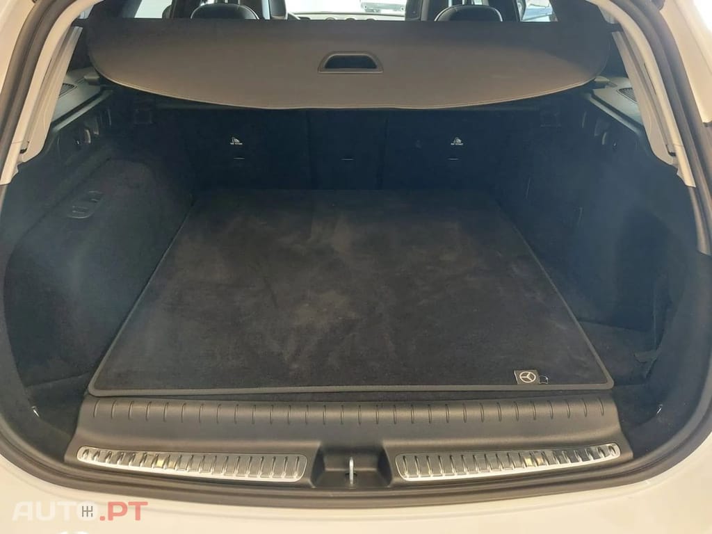 Mercedes-Benz C 300 e AMG Line