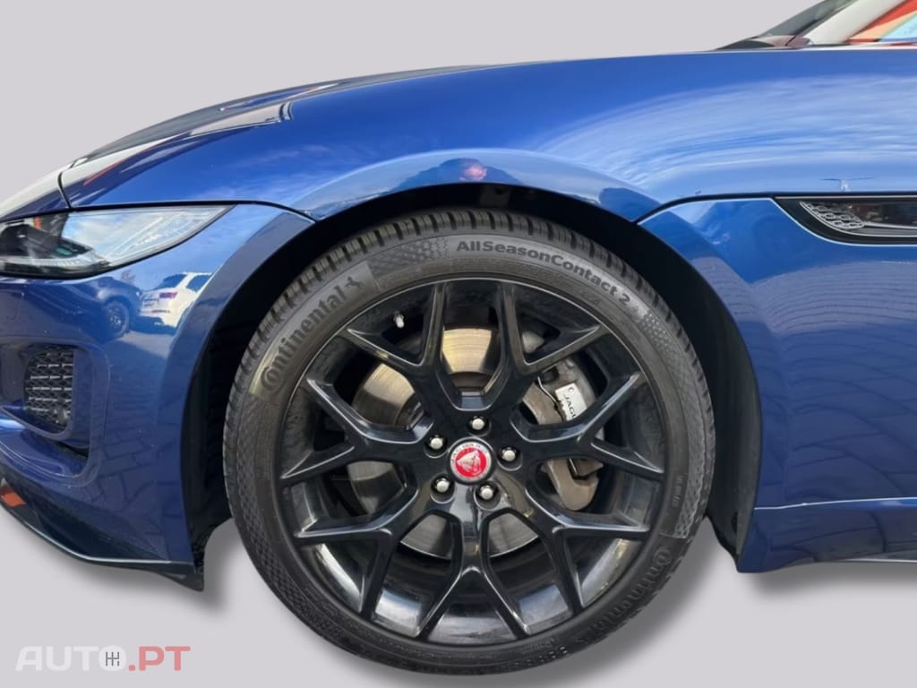 Jaguar F-Type P300 R-Dynamic