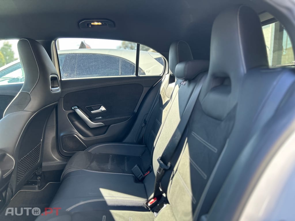 Mercedes-Benz A 250 e AMG Line