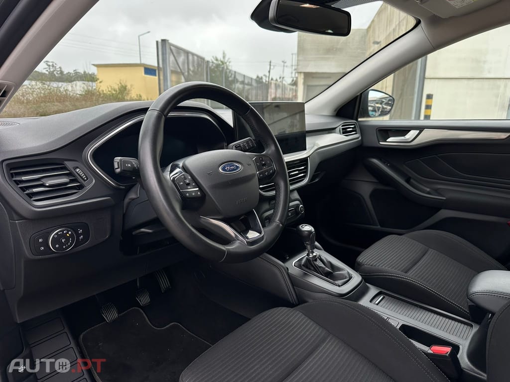 Ford Focus 1.0 EcoBoost Hybrid ACTIVE STYLE