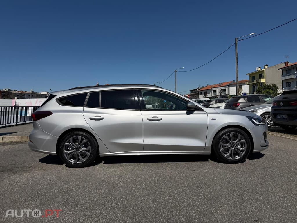 Ford Focus SW 1.0 EcoBoost MHEV ST-Line