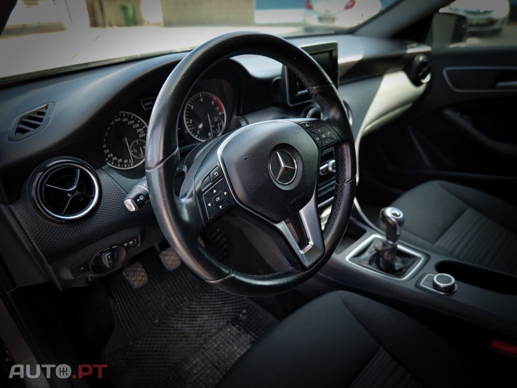Mercedes-Benz A 180 CDI (BlueEFFICIENCY) Style