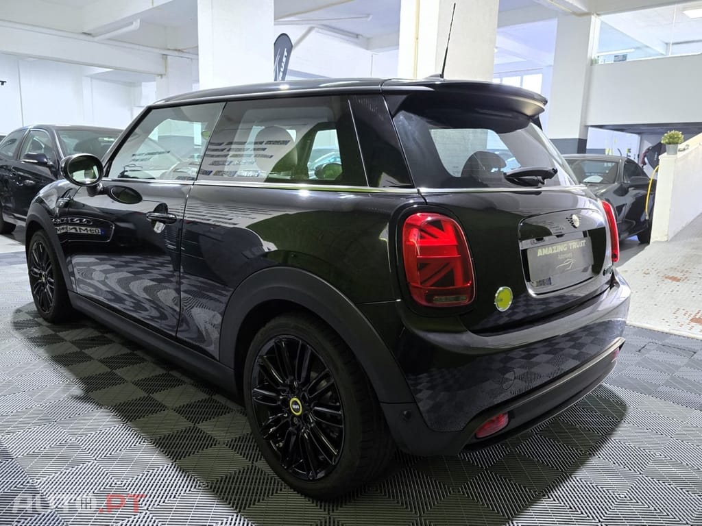 MINI Cooper Cooper SE