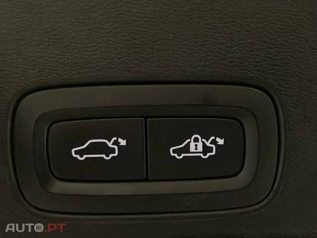 Volvo XC60 2.0 T8 PHEV Inscription AWD