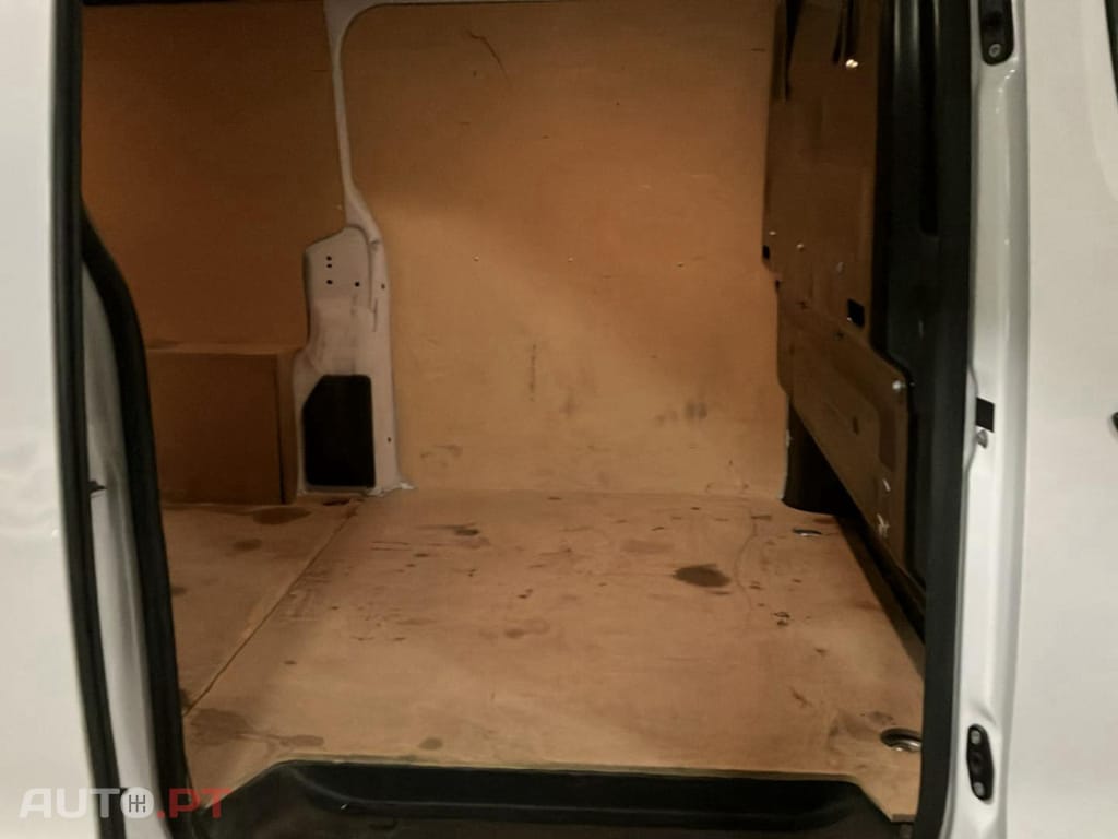 Peugeot Expert 75 kWh Standard