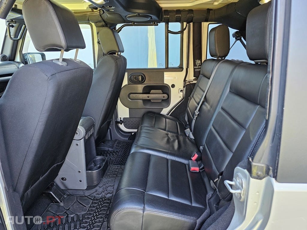 Jeep Wrangler 2.8 CRD ATX Sahara Limited