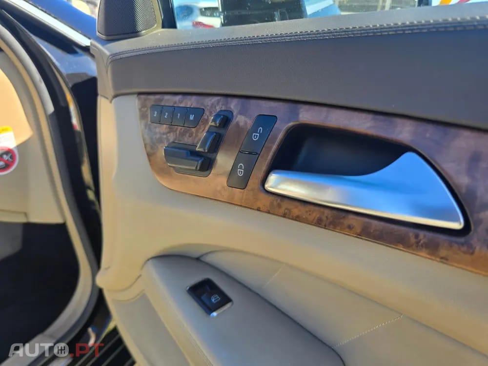 Mercedes-Benz CLS 350 Outro