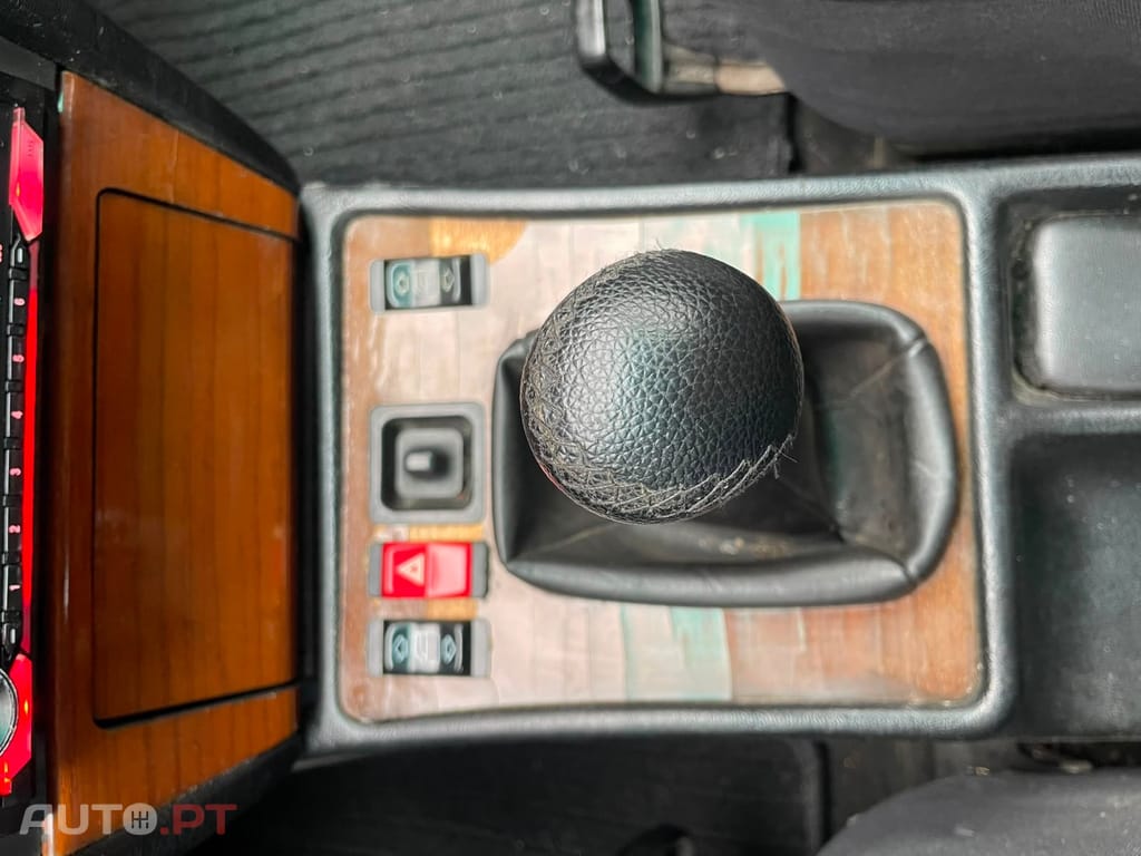 Mercedes-Benz 190 2.0
