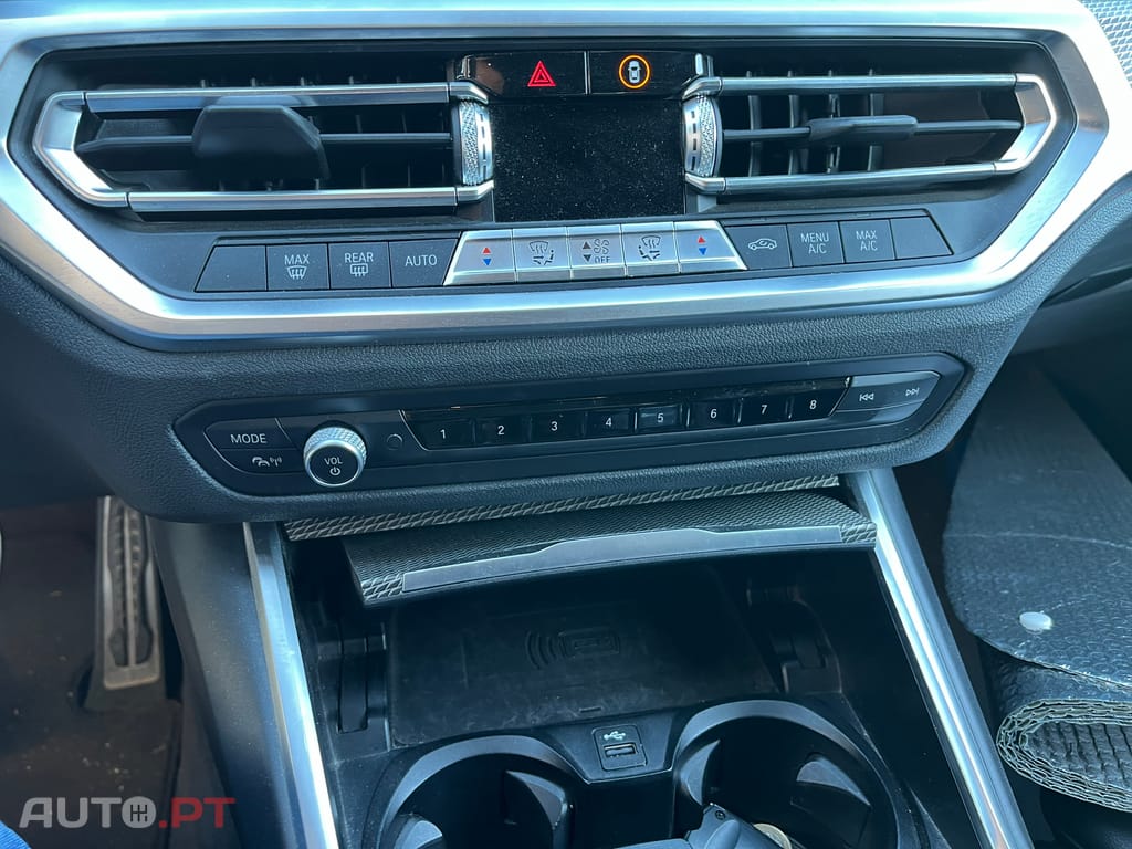 BMW 320 Pack M — fotografia 12