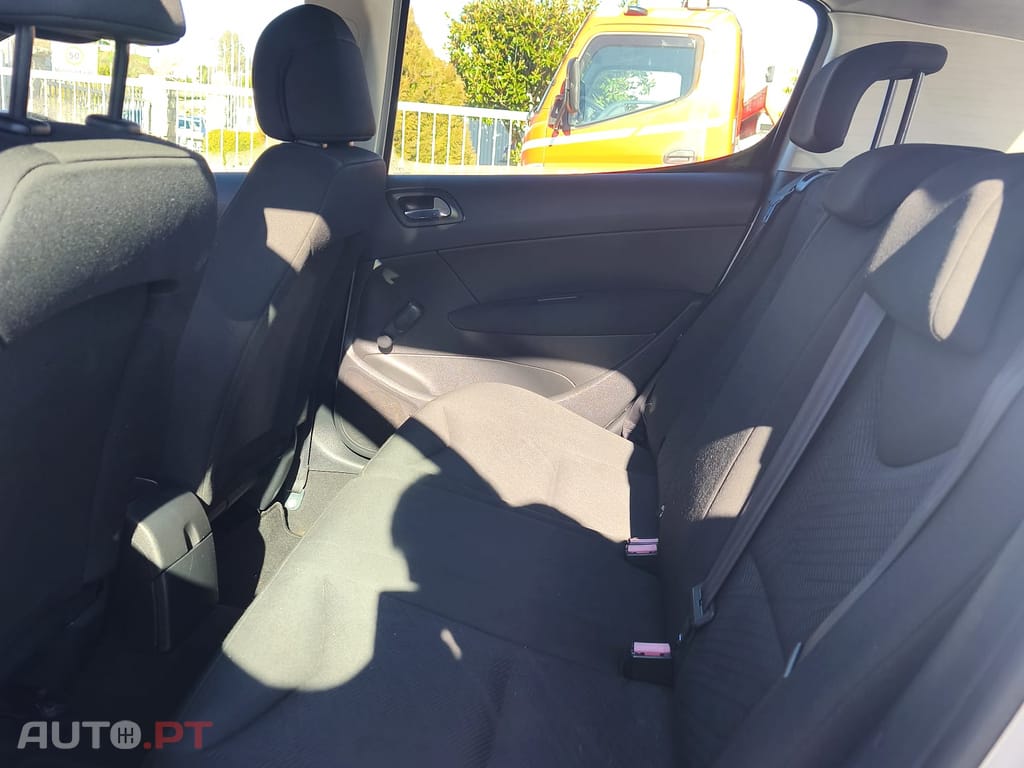 Peugeot 308 1.6 HDI Premium