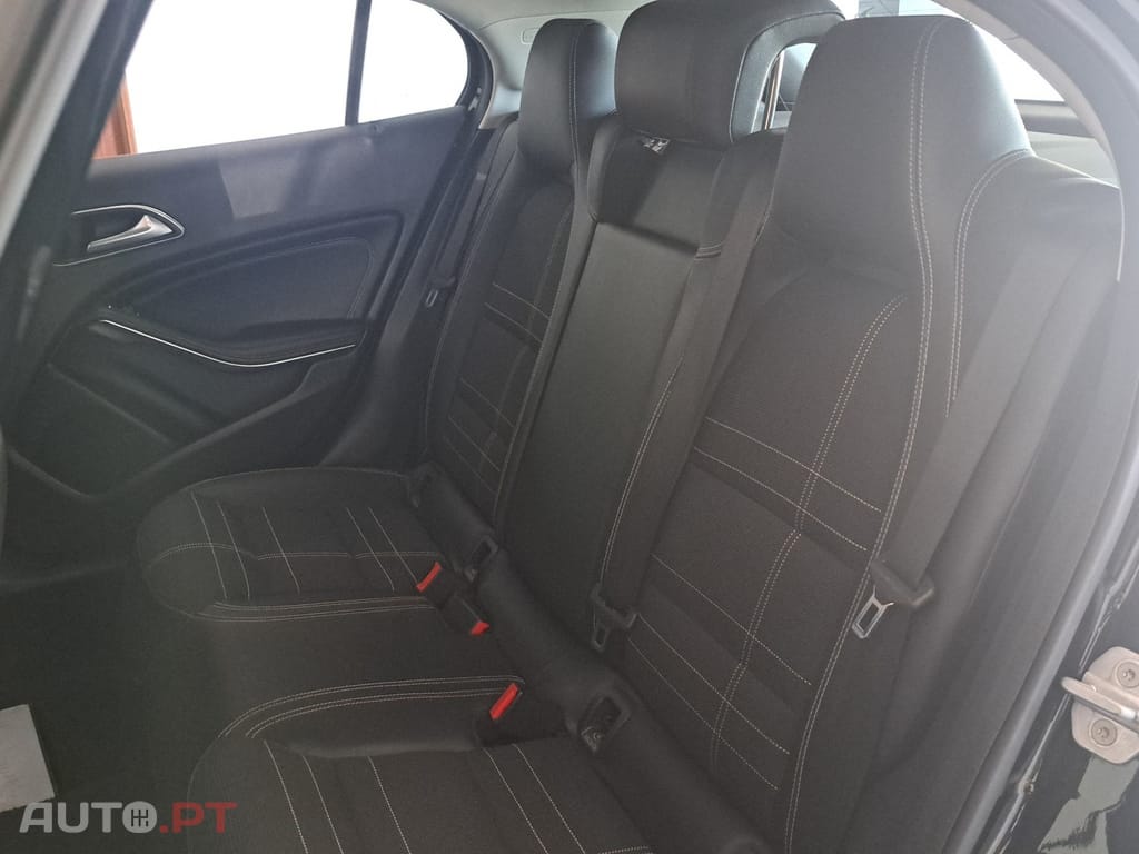 Mercedes-Benz GLA 180 (CDI) d Urban
