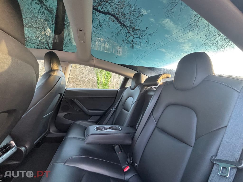 Tesla Model 3 Long Range Tração Traseira