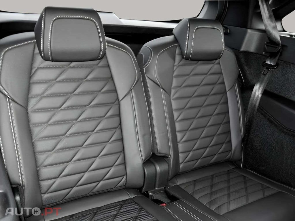 Peugeot E-5008 I.V.A DEDUTÍVEL GT