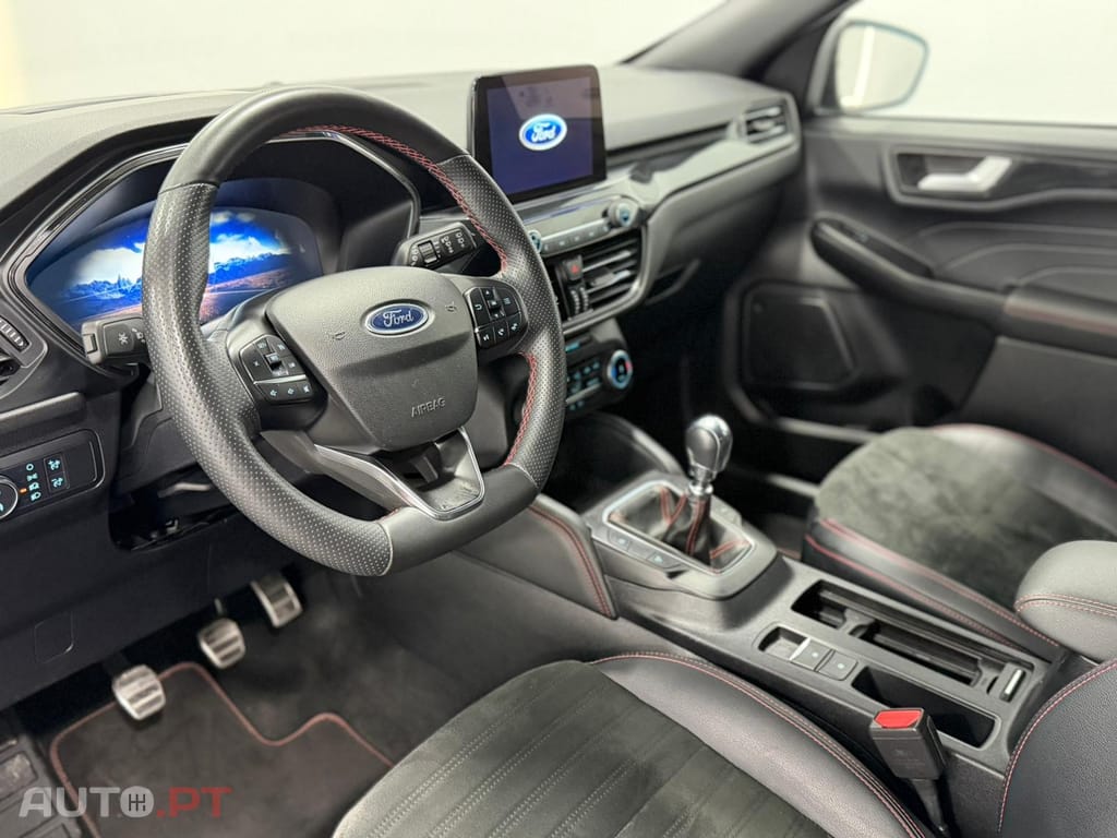 Ford Kuga 1.5 EcoBoost ST-Line X