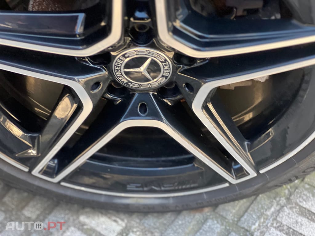 Mercedes-Benz C 300 e AMG Line