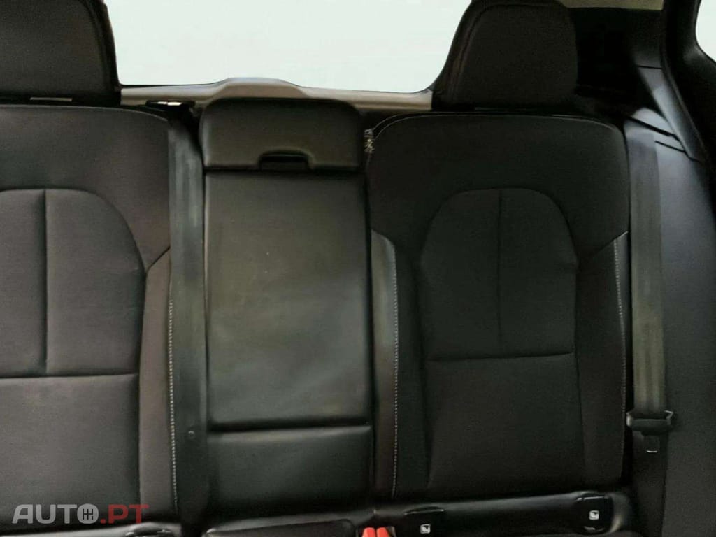 Volvo XC40 2.0 D3 150 MOMENTUM