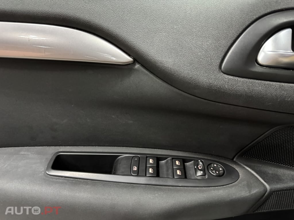 Citroen C4 1.6 BlueHDi Shine EAT6