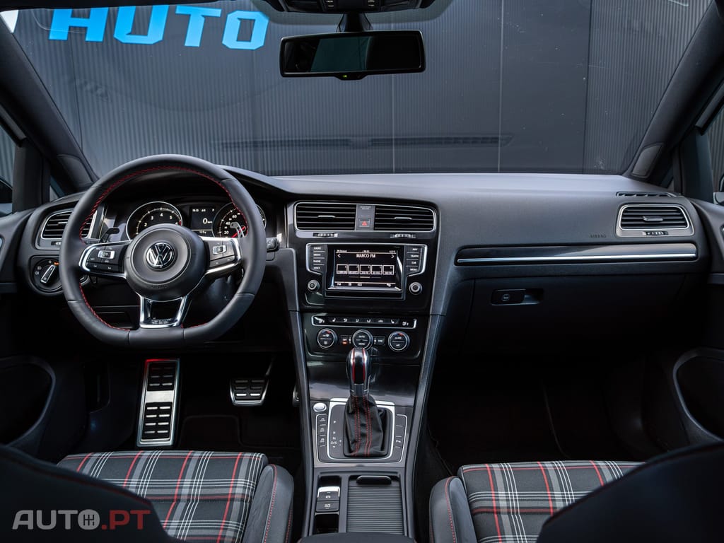 Volkswagen Golf 2.0 TSi GTi DSG Performance