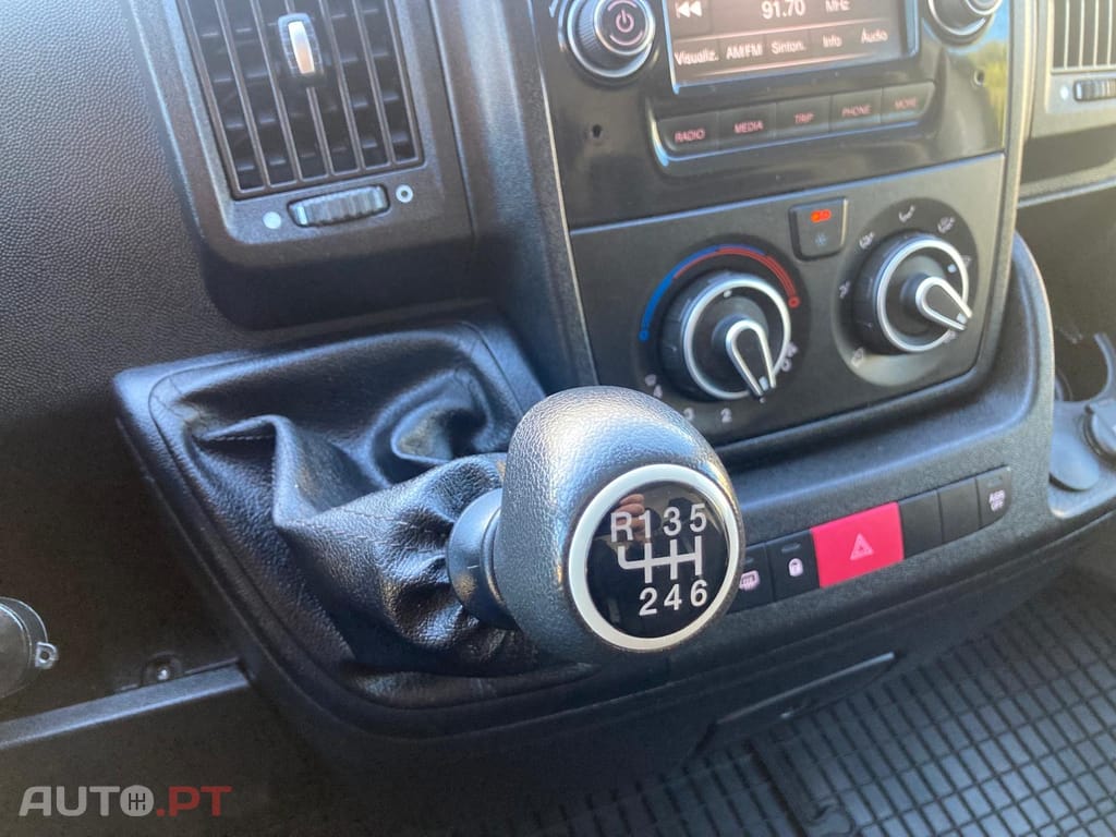 Peugeot Boxer 2.2 BLUEHDI 330 L2H1