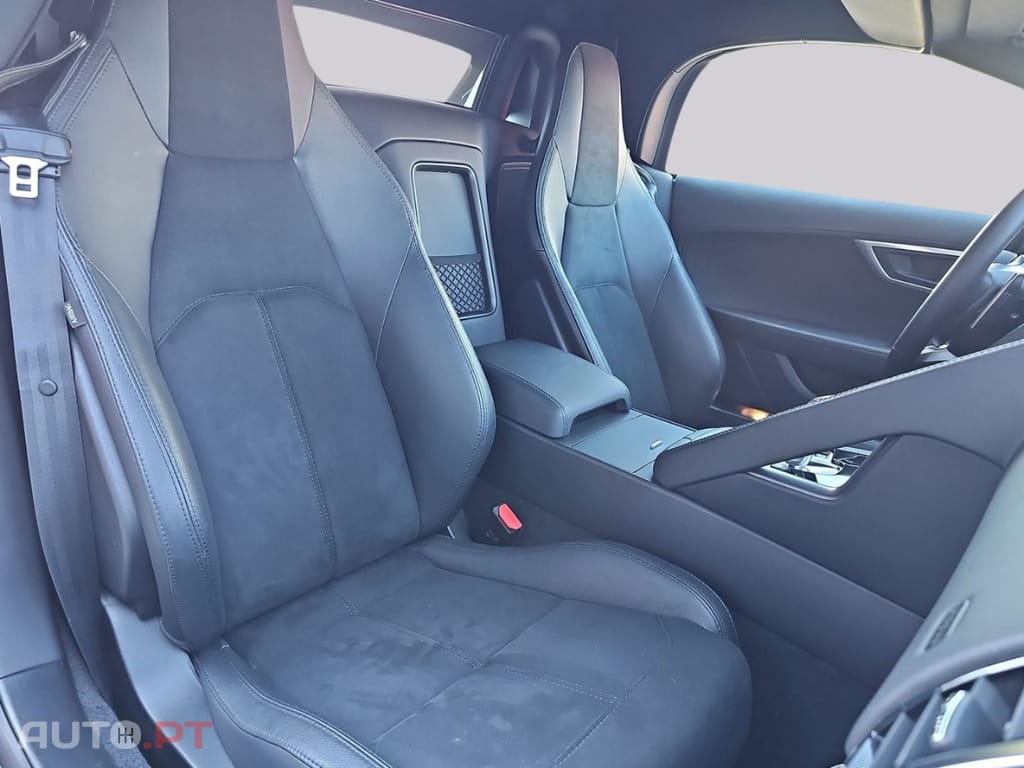 Jaguar F-Type P300 Cabriolet R-Dynamic