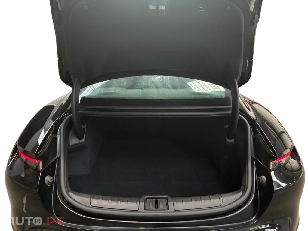 Porsche Taycan Standard