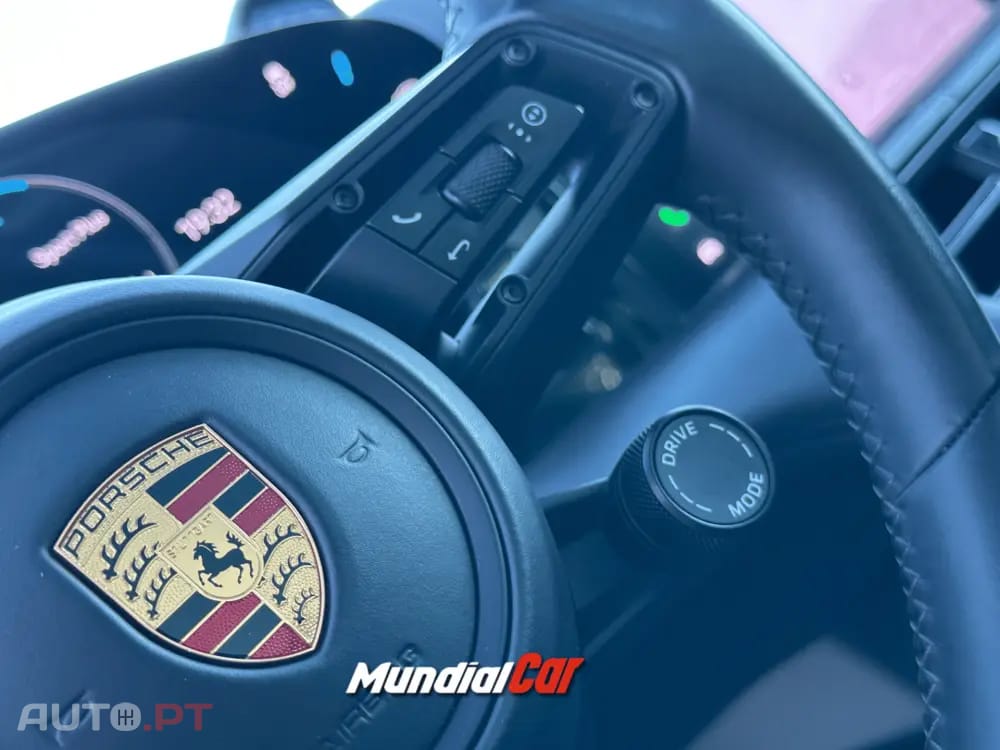 Porsche Taycan 4