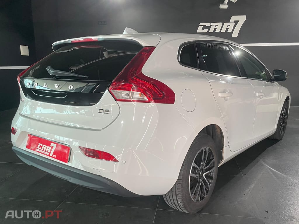 Volvo V40 2.0 D2 Momentum Eco