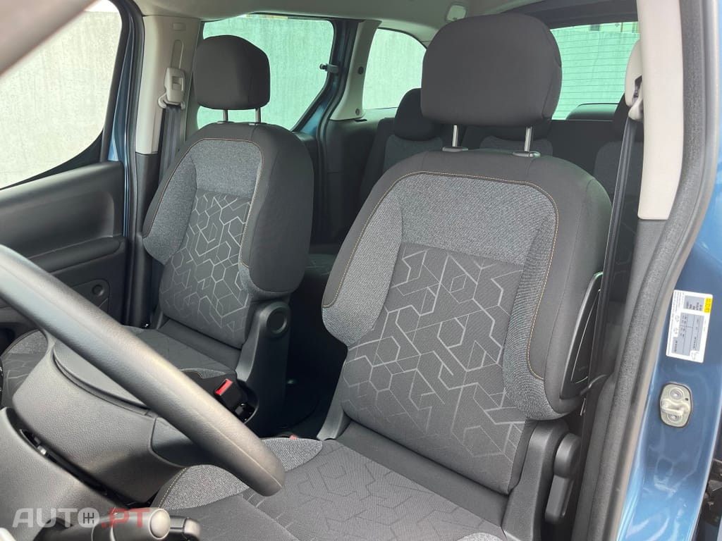 Peugeot E-Partner 50 kWh Premium Standard