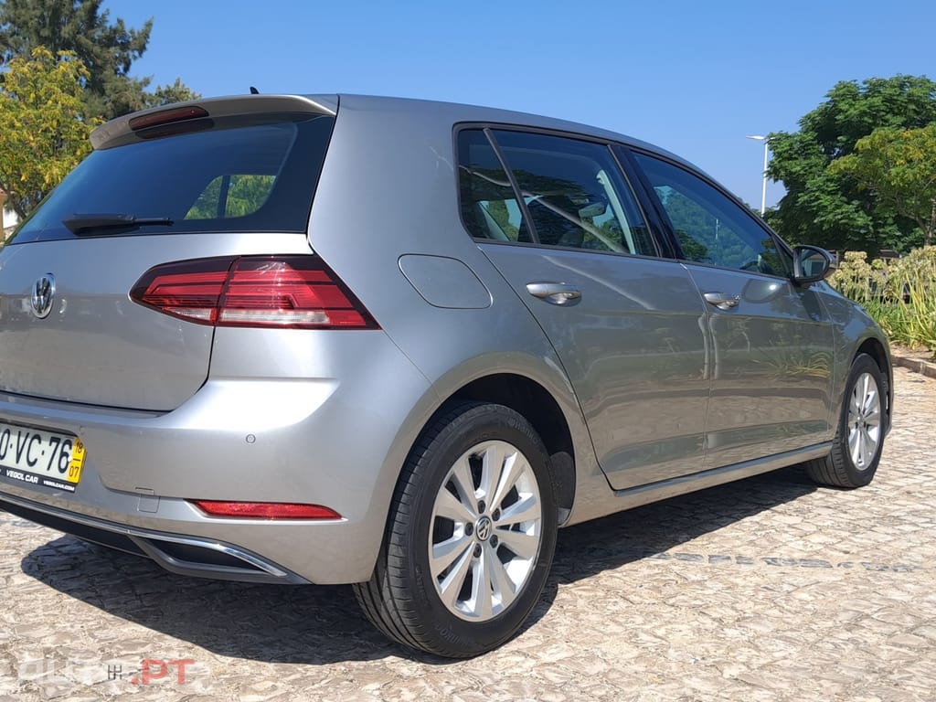 Volkswagen Golf 1.6 TDi Confortline