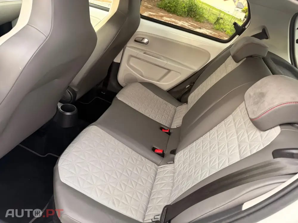 Volkswagen Up! 1.0 Move Up! beats