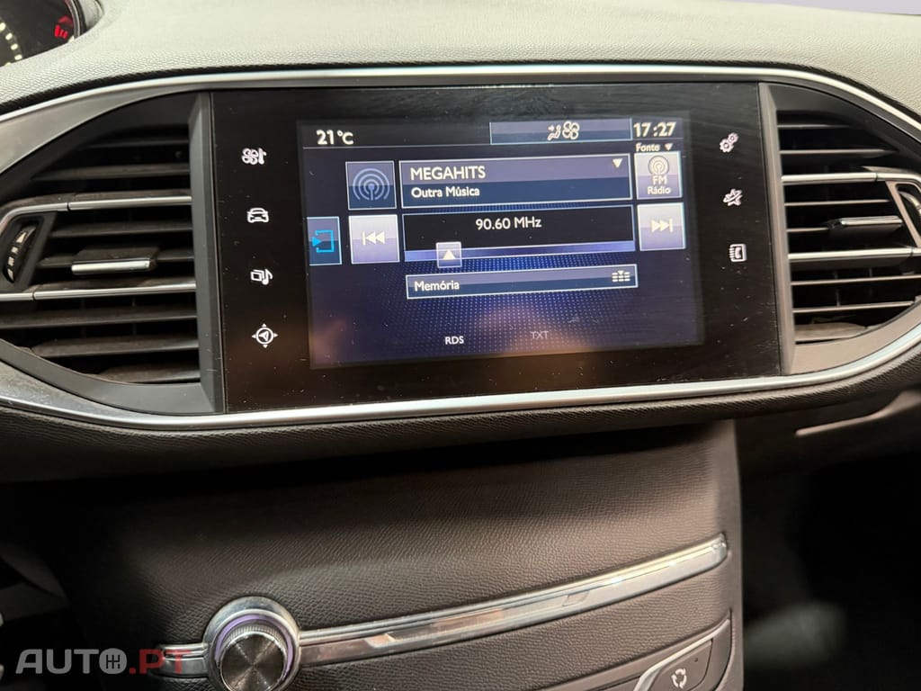 Peugeot 308 1.2 PureTech EAT6