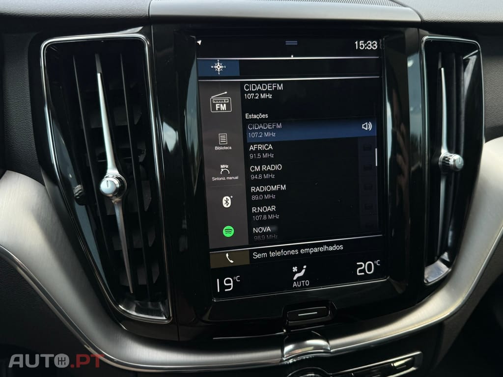 Volvo XC60 2.0 T8 PHEV Momentum Plus AWD