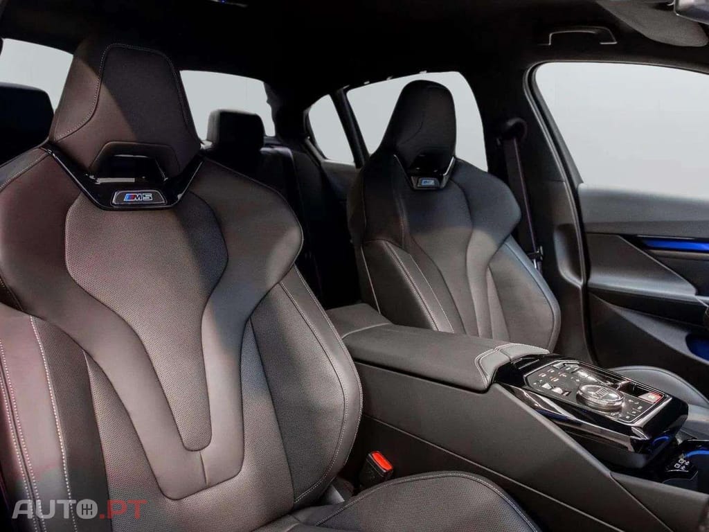 BMW M5 I.V.A DEDUTÍVEL