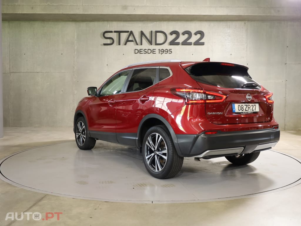 Nissan Qashqai 1.3 DIG-T N-Connecta J18 Led