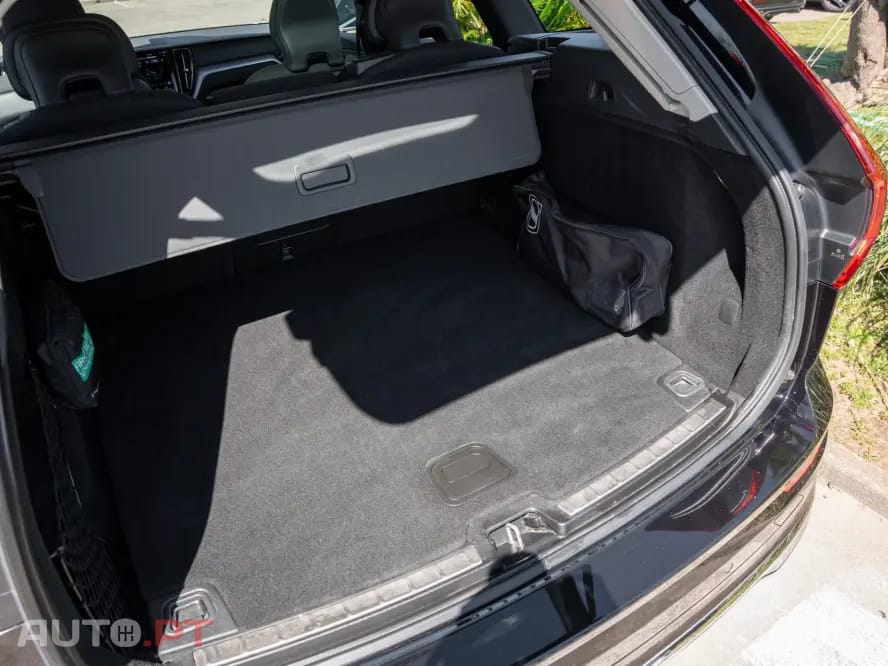 Volvo XC60 T6 AWD Recharge Geartronic Inscription Expression