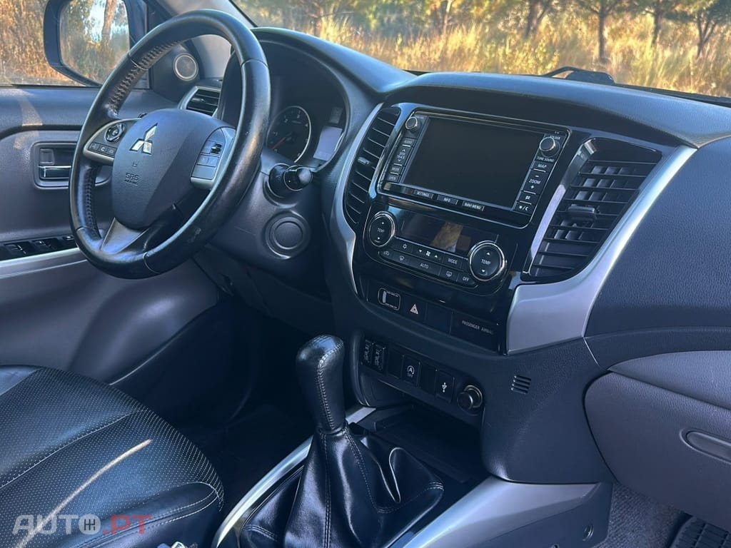 Mitsubishi L200 2.4 DI-D CD Instyle Strakar 4WD
