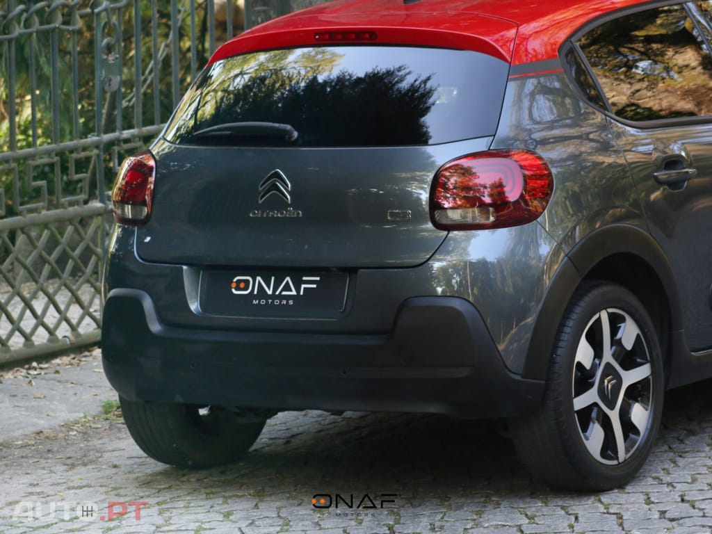 Citroen C3 1.2 Pure Tech Shine J17"